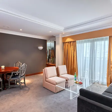 فندق The Landmark 5*