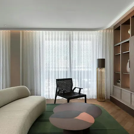 Otel The Landmark Nicosia, Autograph Collection 5*