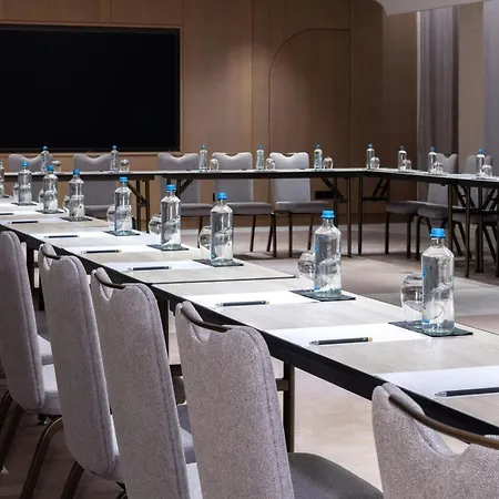 Hotel The Landmark Nicosia, Autograph Collection Nicosia