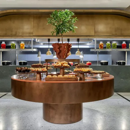 The Landmark Nicosia, Autograph Collection 5*