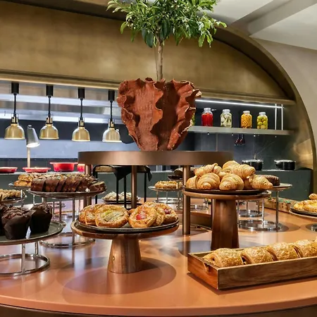 The Landmark Nicosia, Autograph Collection 5* Lefkoşa