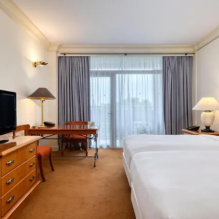 The Landmark Nicosia, Autograph Collection 5* Nicosie