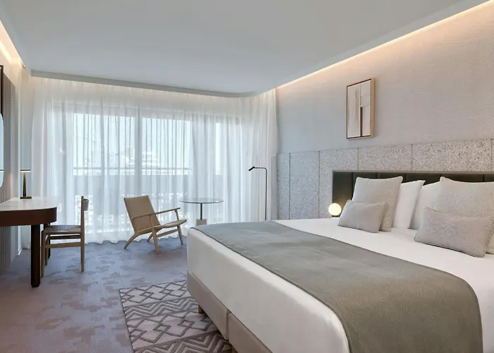 The Landmark Nicosia, Autograph Collection 호텔