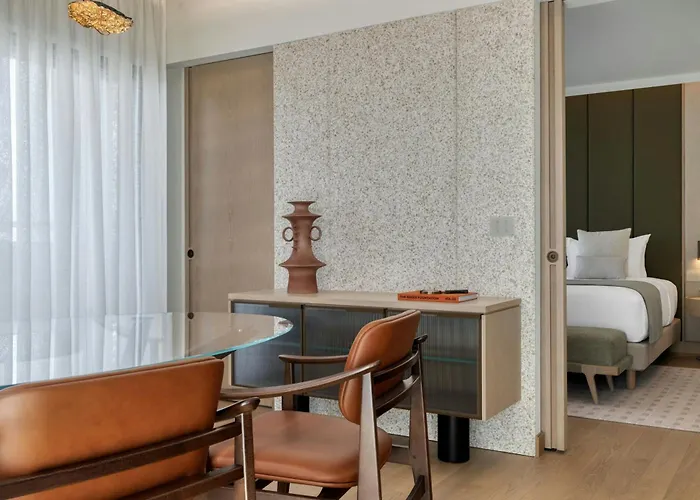 The Landmark Nicosia, Autograph Collection 酒店