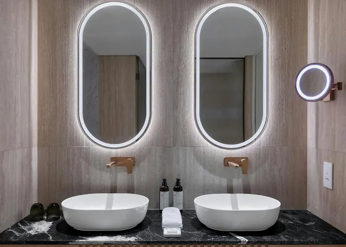 The Landmark Nicosia, Autograph Collection Hotel 5*