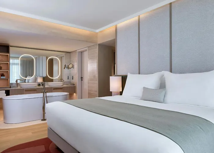 The Landmark Nicosia, Autograph Collection