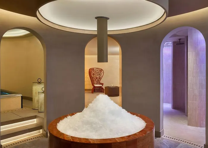 酒店 The Landmark Nicosia, Autograph Collection 5*