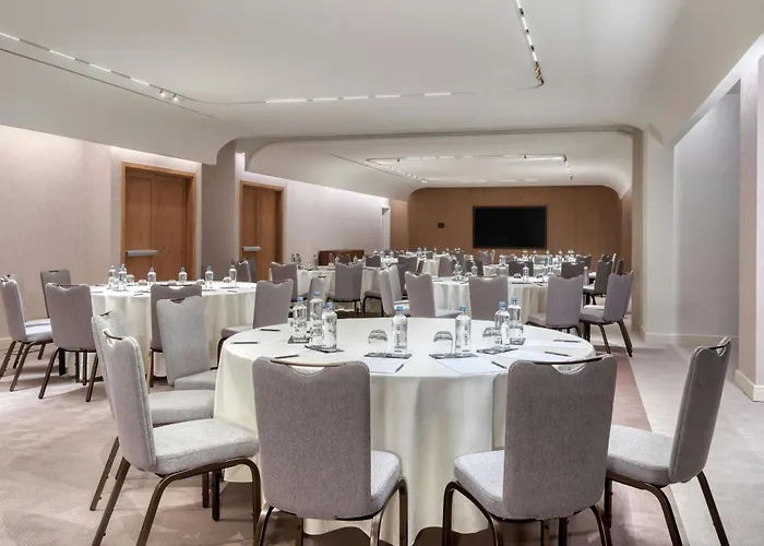 Hotel The Landmark Nicosia, Autograph Collection