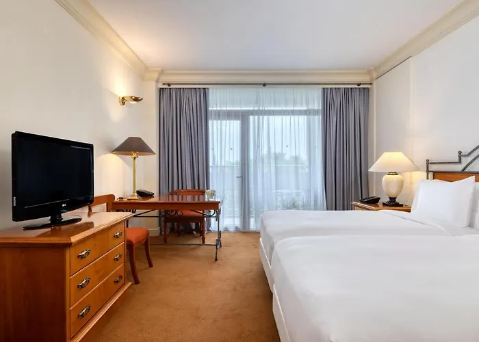 The Landmark Nicosia, Autograph Collection 5* 니코시아